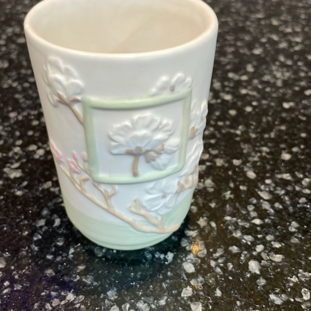 Avon Serene Beginning Bathroom Tumbler
